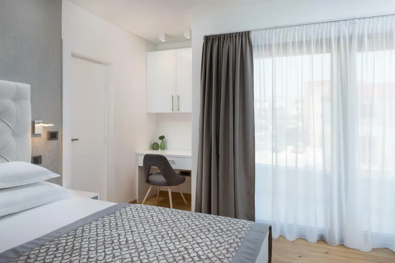 Luxury Apartments Baotic Trogir 0*,