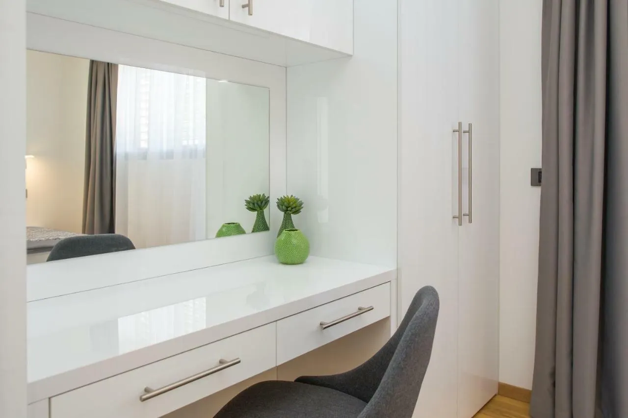 Luxury Apartments Baotic Trogir 0*,