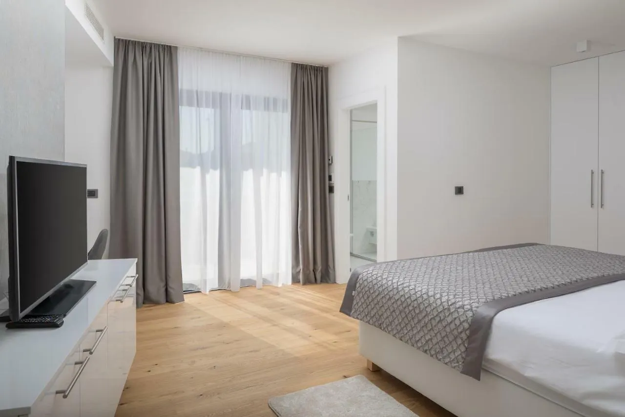 Luxury Apartments Baotic Trogir